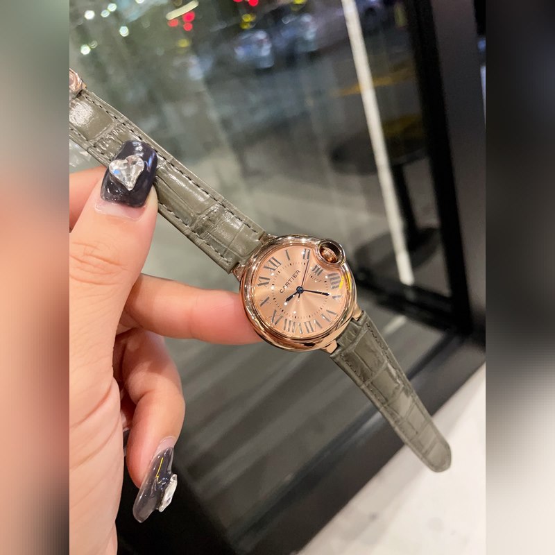 Cartier Ballon Bleu 33mm Quartz Replica Watch Exquisite Craftsmanship Traditional Three-Hand Design-2