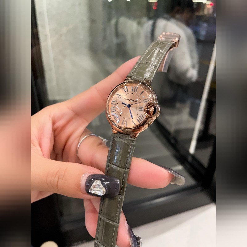 Cartier Ballon Bleu 33mm Quartz Replica Watch Exquisite Craftsmanship Traditional Three-Hand Design-3