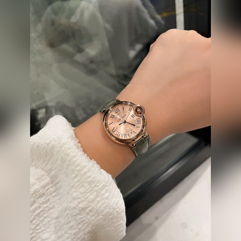 Cartier Ballon Bleu 33mm Quartz Replica Watch Exquisite Craftsmanship Traditional Three-Hand Design-7