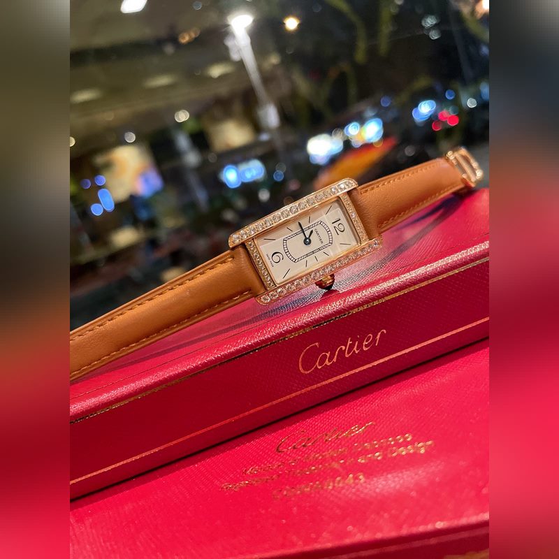 Cartier Tank AmEricaine Small Replica Watch Blue Dial Luxurious Design-5