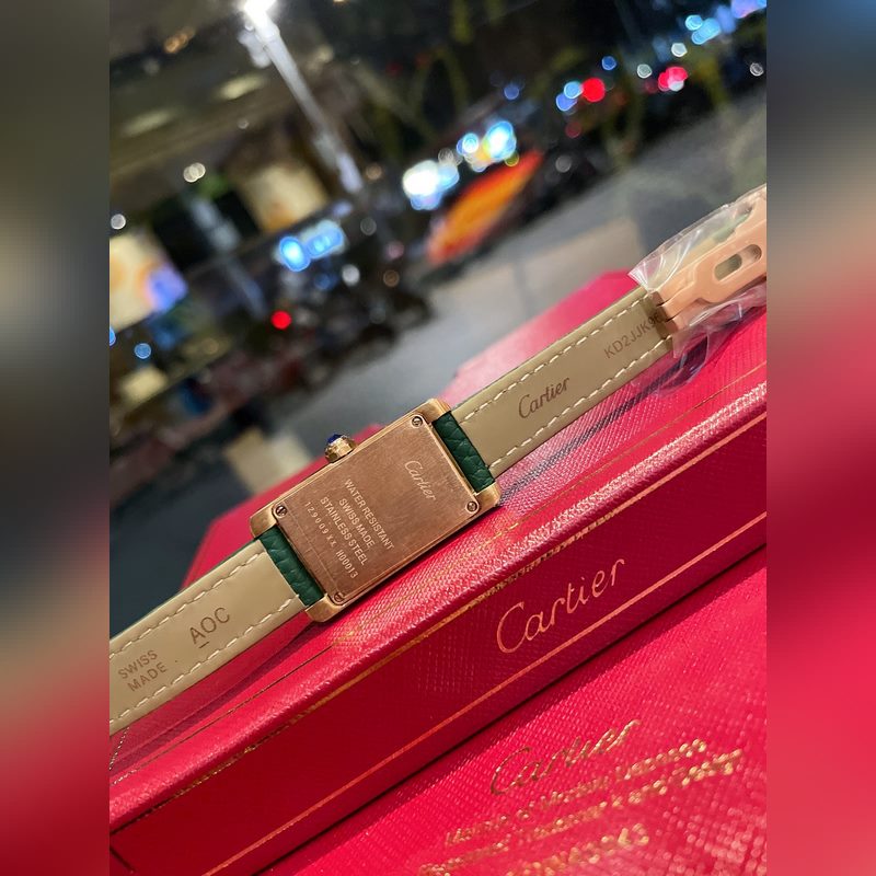 Cartier Tank AmEricaine Small Replica Watch Blue Dial Luxurious Design-8