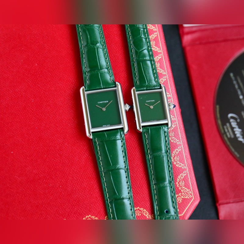 Cartier Tank Must 33.7x25.5mm Iconic Timepiece-4