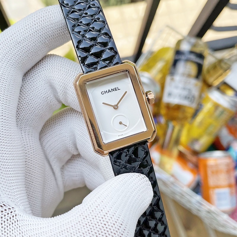 CHANEL Boy Friend Women's Replica Watch Stylish British Design-4