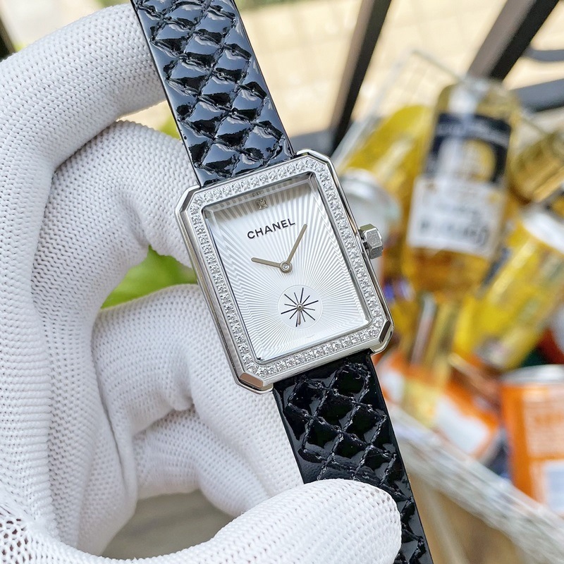 CHANEL Boy Friend Women's Replica Watch Stylish British Design-6