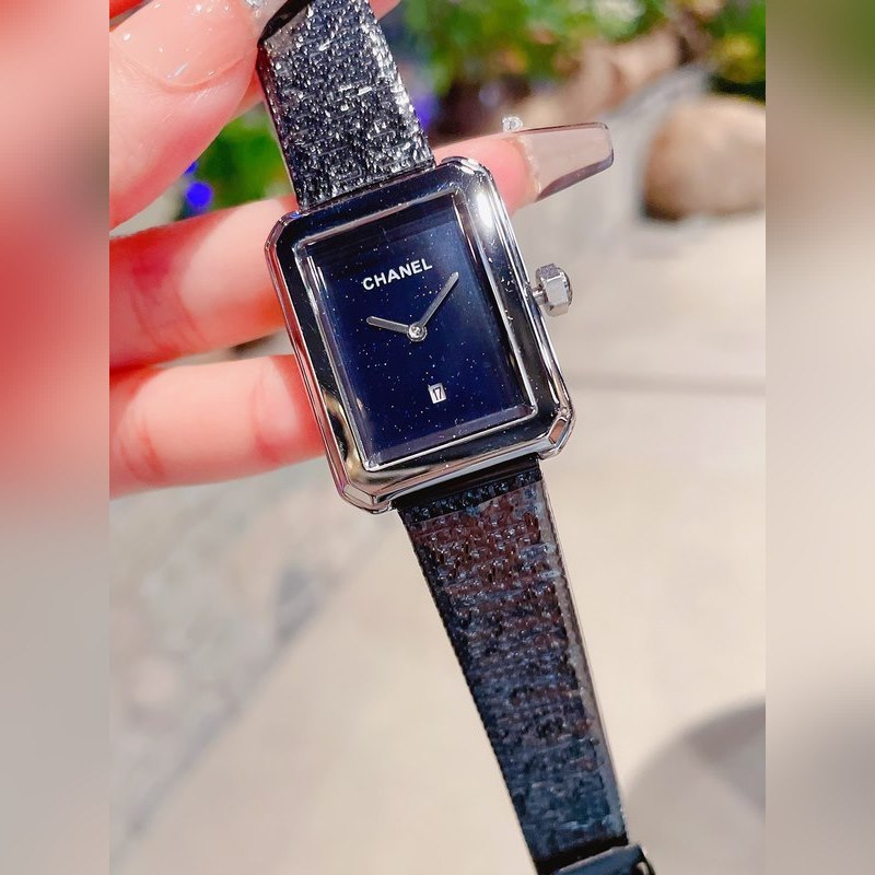 CHANEL BOY FRIEND Moon&Star WristReplica Watch Elegant Timepiece-2