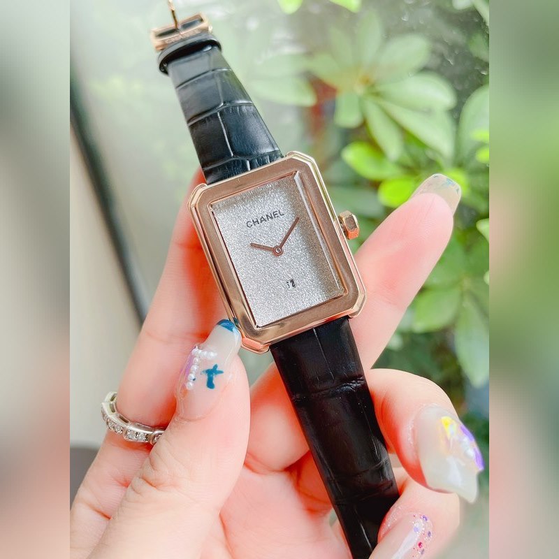 CHANEL BOY FRIEND Moon&Star Replica Watch Elegant Timepiece-3