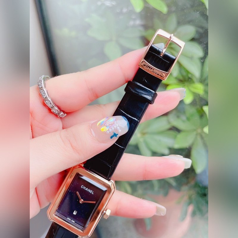 CHANEL BOY FRIEND Moon&Star Replica Watch Elegant Timepiece-6