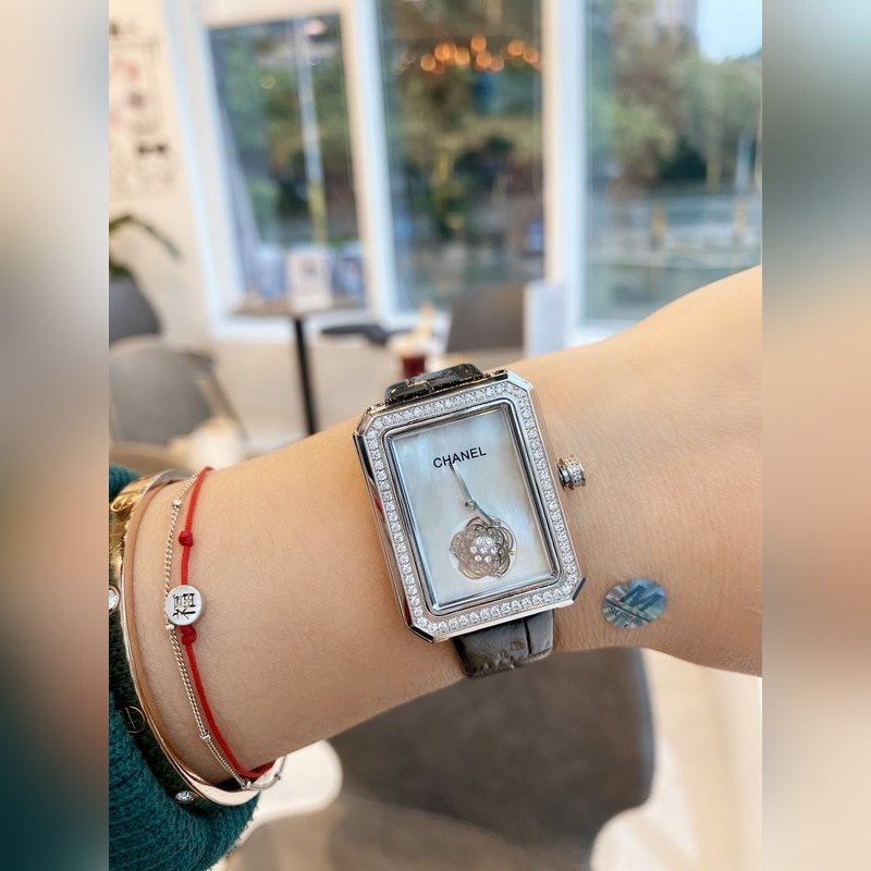 CHANEL Boy Friend Series Replica Watch Luxury Timepiece Excellence-7