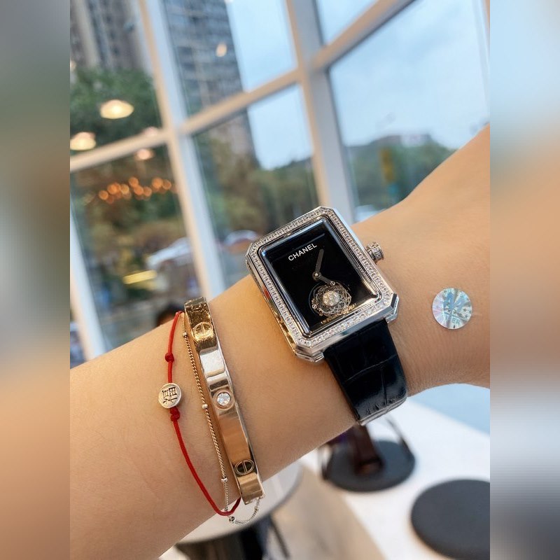 CHANEL Boyfriend Series Replica Watch luxury design elegant craftsmanship-5