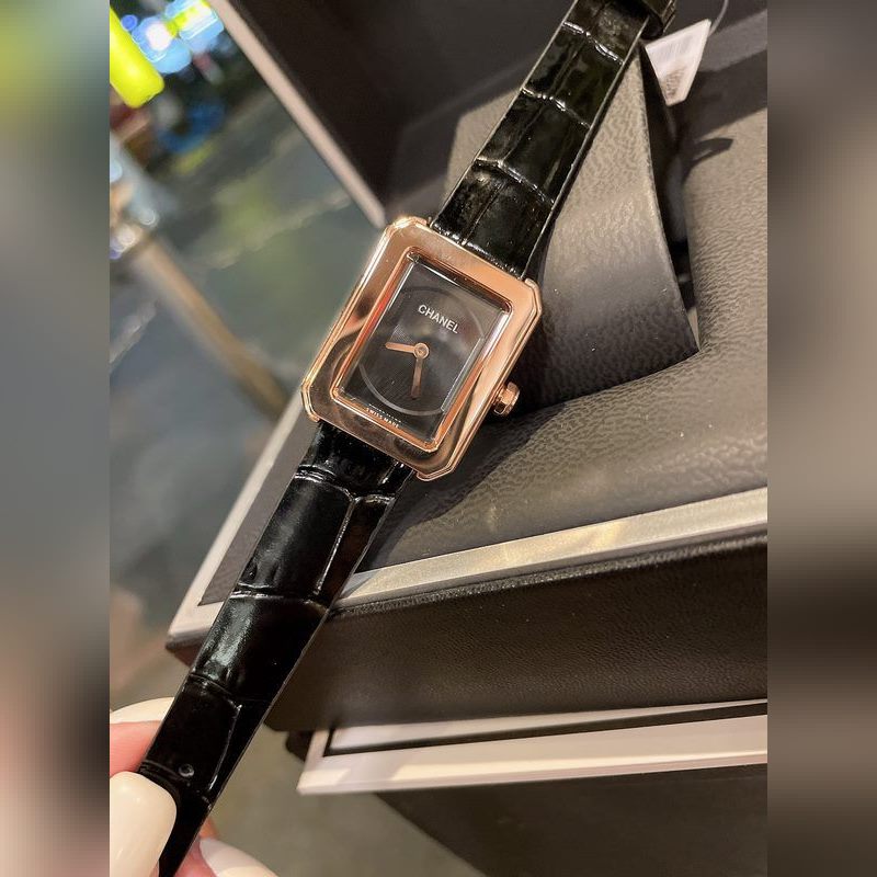 Chanel Boyfriend Small Replica Watch Elegant Timepiece with Premium Quality-5