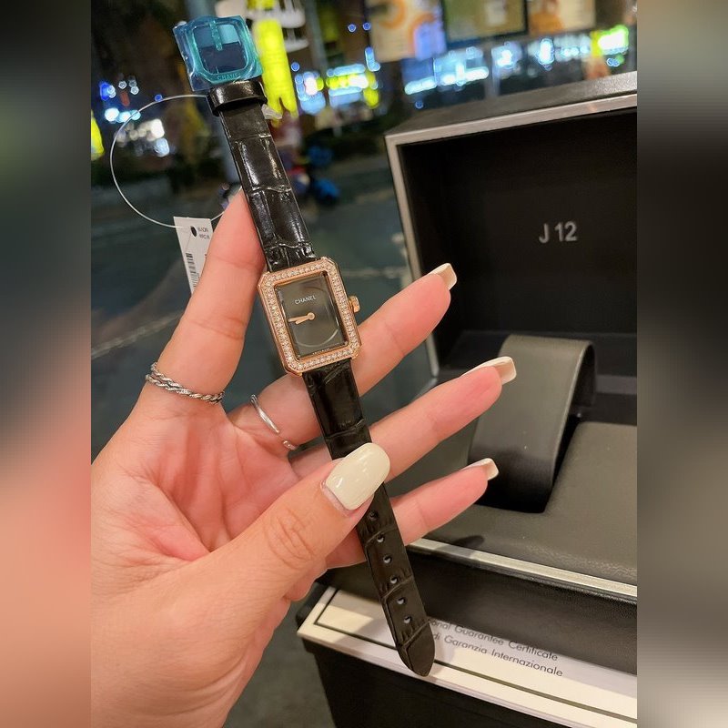 Chanel Boyfriend Small Replica Watch Elegant Design and Quality Craftsmanship-4