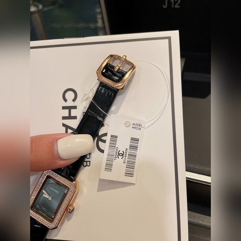 Chanel Boyfriend Small WristReplica Watch Elegant Design Quality Craftsmanship-4