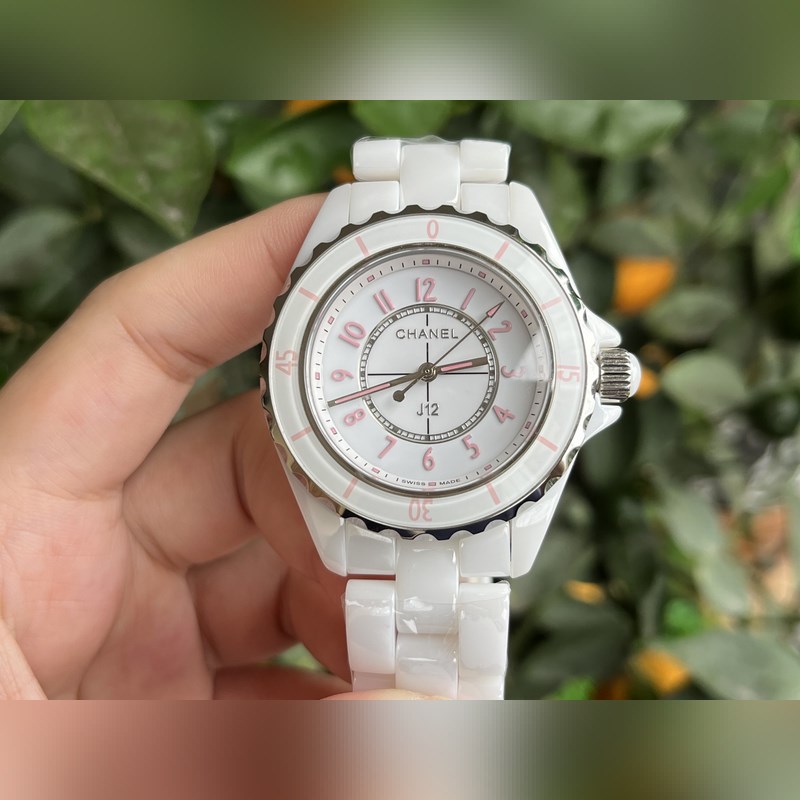 CHANEL J12 Pink Quartz Replica Watch with Heart Design-2