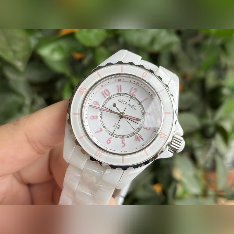 CHANEL J12 Pink Quartz Replica Watch with Heart Design-4