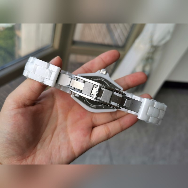 CHANEL J12 Pink Circle Silver Dial Quartz Replica Watch-5