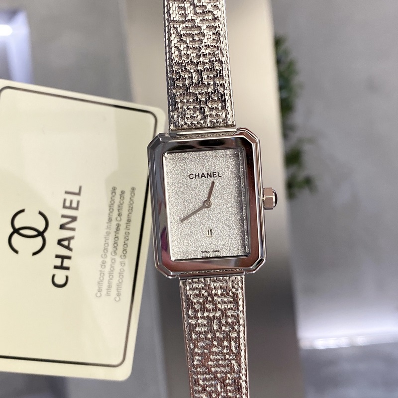 Chanel Boy Friend Collection 2022 Celestial Elegance-3