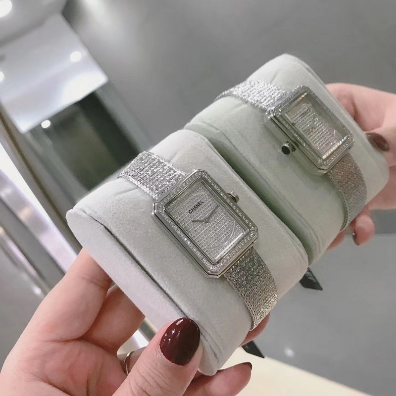 Chanel Boy Friend EED Replica Watch Playful Lines and Quality Design-2