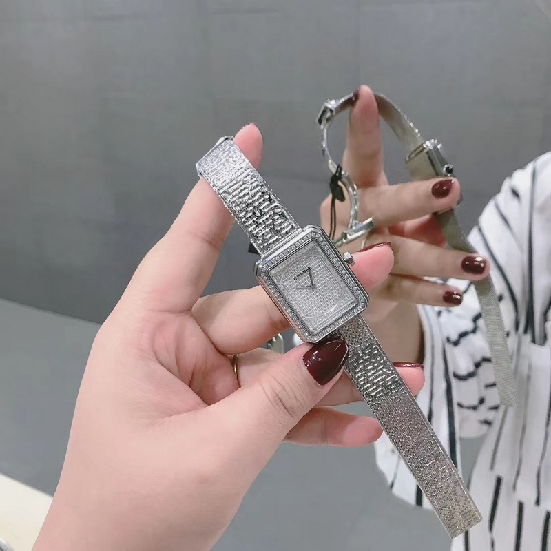 Chanel Boy Friend EED Replica Watch Playful Lines and Quality Design-6