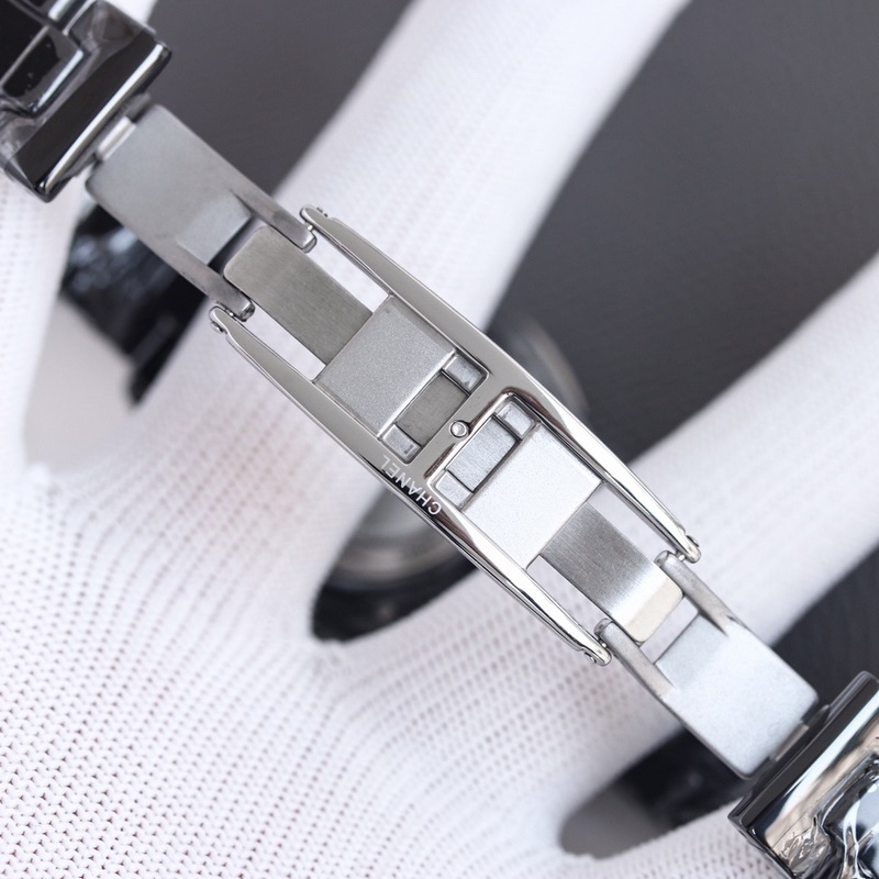 Chanel J12 Replica Watch 20th Anniversary 'Core Upgrade' with Masterful Craftsmanship-7
