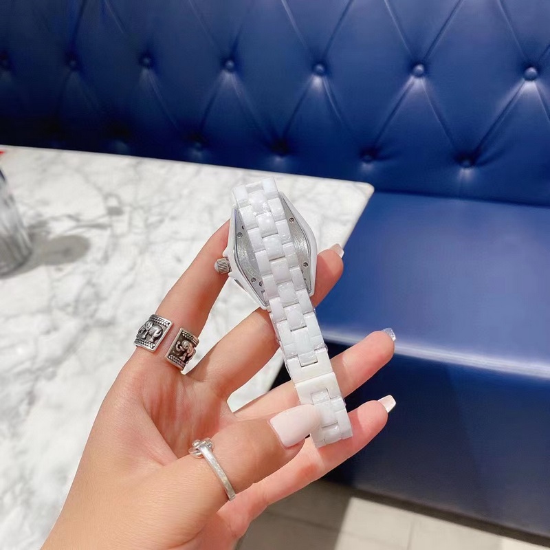 Chanel J12 Classic Ceramic Replica Watch Timeless Must-Have for Women-5