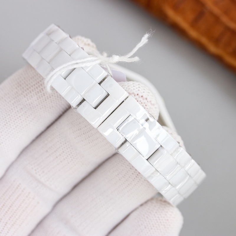 Chanel J12 33 Replica Watch High-Density Steel Quality-7