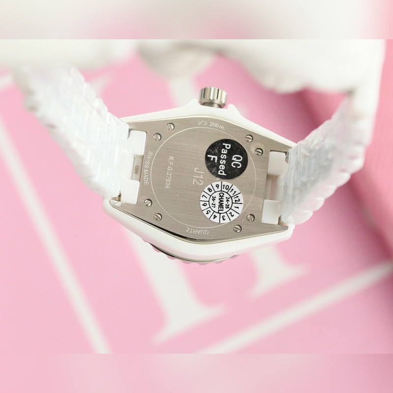 Chanel J12 Series Exquisite Timepiece for 2025 Double Eleven-6