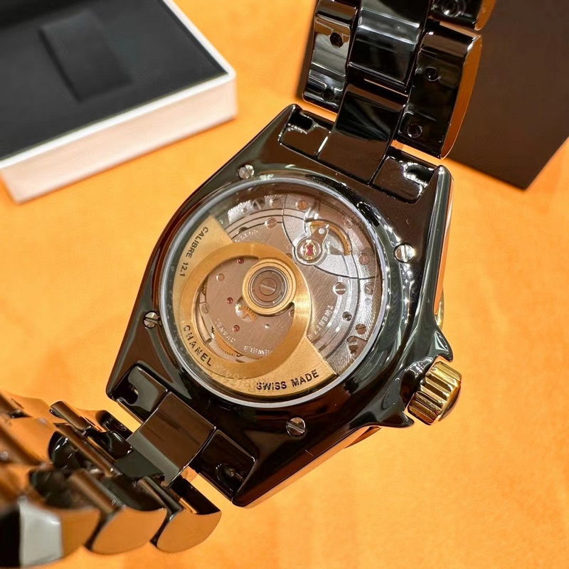 Stunning Chanel J12 Series Replica Watch in Classic Black and Refreshing White-7