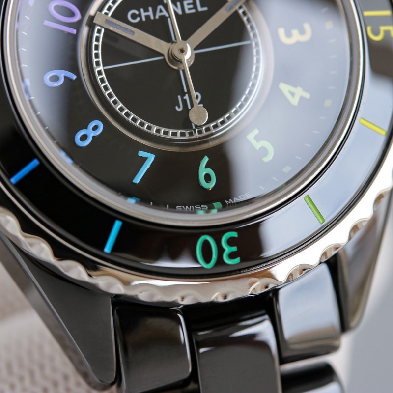 Chanel J12 33mm Super Ceramic Women's Replica Watch A Masterpiece-3