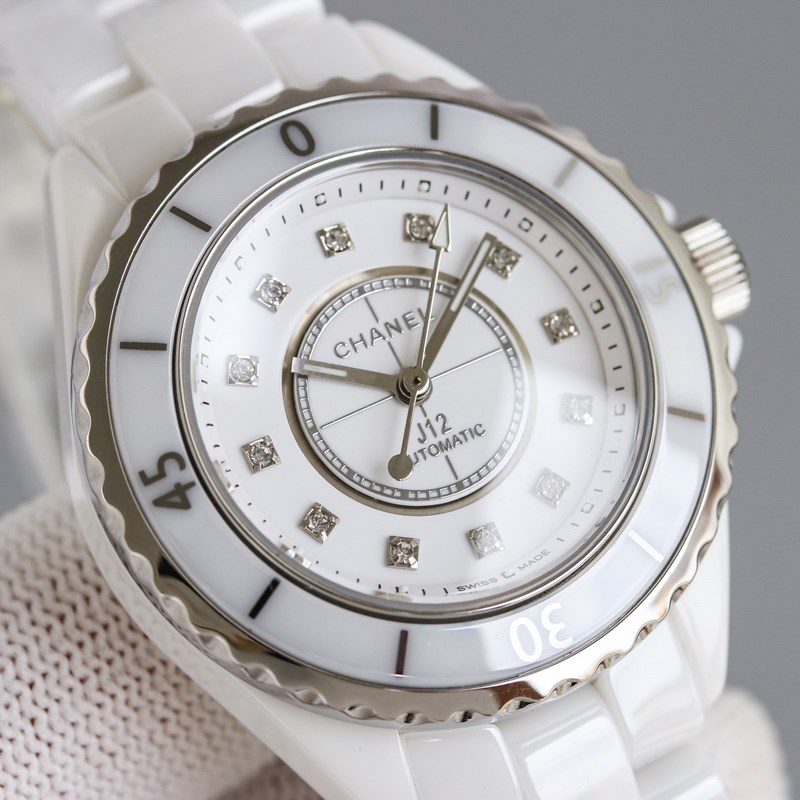 Chanel J12 33mm Women's Replica Watch 2025 Super Ceramic Masterpiece-5