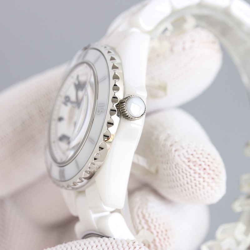 Chanel J12 33mm Women's Replica Watch 2025 Super Ceramic Masterpiece-6