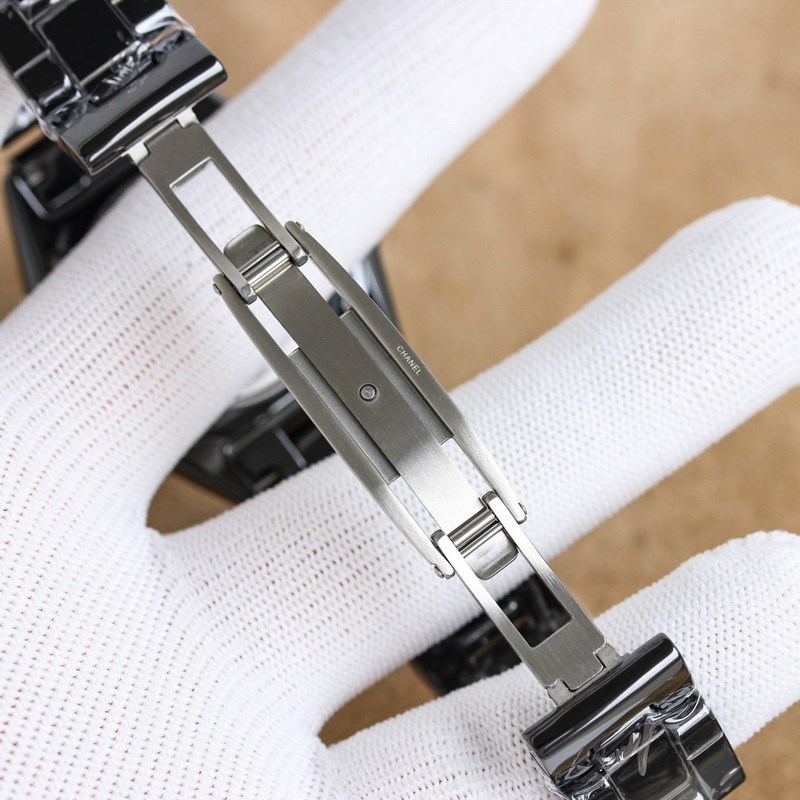 Chanel J12 2025 Latest Creative Redesign with Classic Elements-6