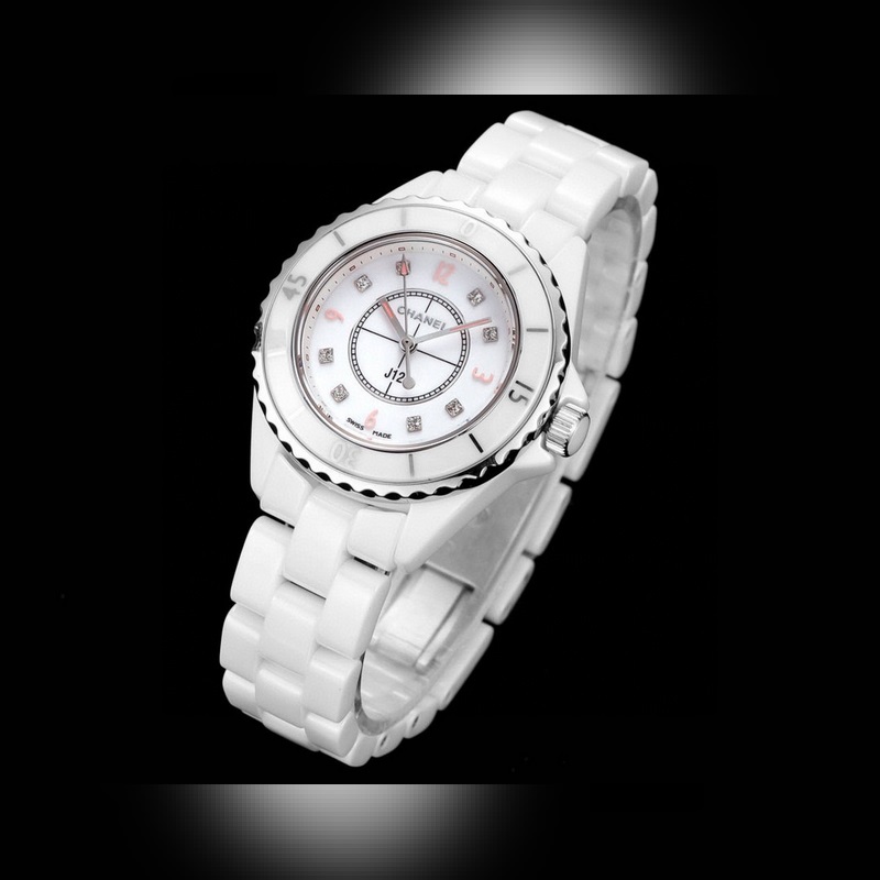 Chanel J12 33mm Replica Watch Super Ceramic Exquisite Craftsmanship-2