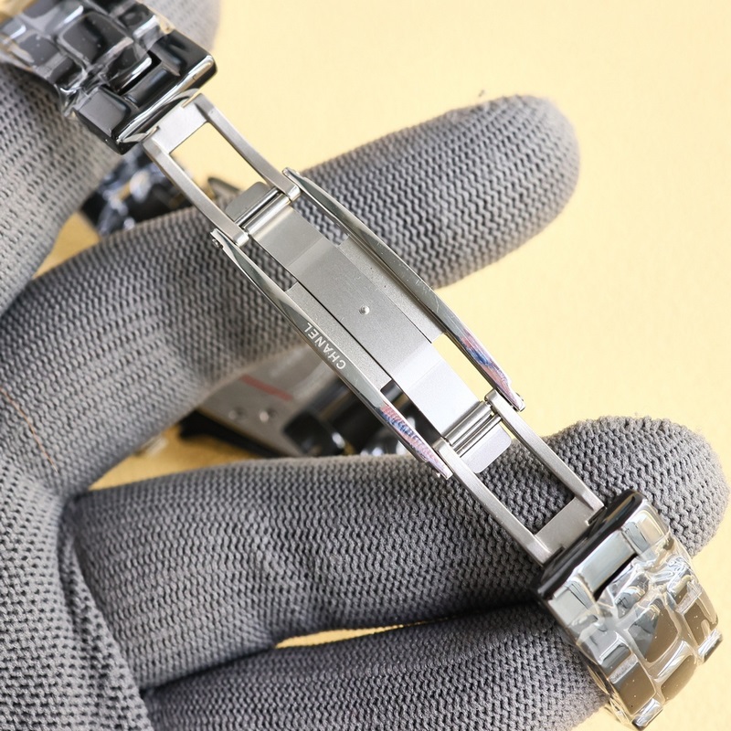 CHANEL J12 33mm Swiss Movement Luxury Replica Watch-7
