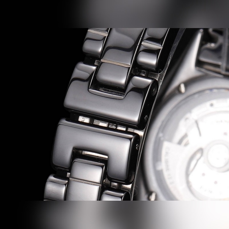 Chanel J12 33mm Super Ceramic Replica Watch Exquisite Craftsmanship Yearly Highlight-7