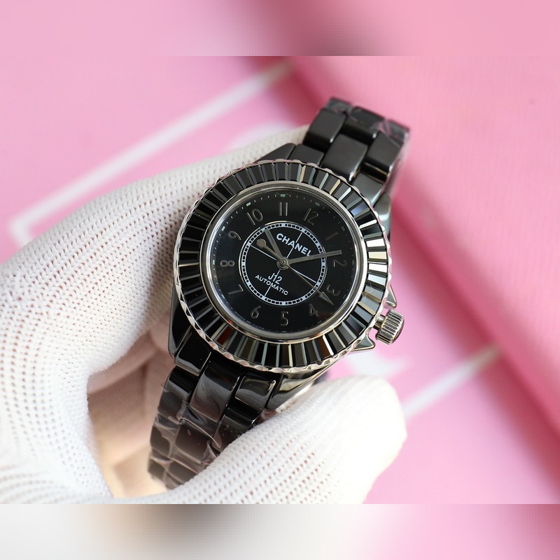 Chanel J12 33mm Ceramic Replica Watch Exquisite Women's Timepiece-3