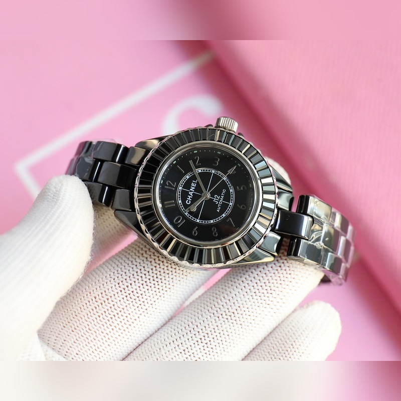 Chanel J12 33mm Ceramic Replica Watch Exquisite Women's Timepiece-5