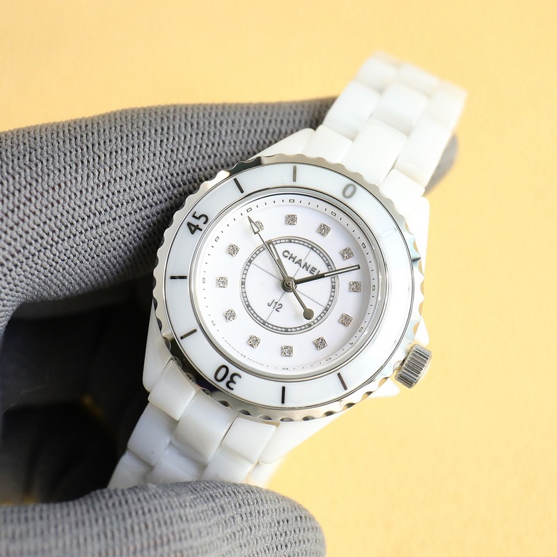 Chanel J12 Series 33mm Women's Replica Watch Super Ceramic Innovation Quality Craftsmanship-2