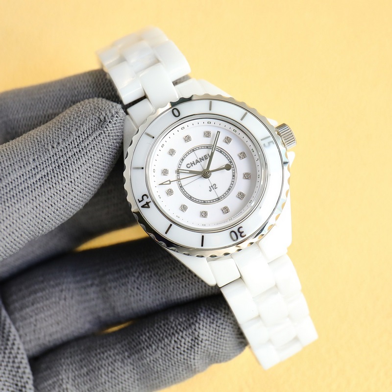 Chanel J12 Series 33mm Women's Replica Watch Super Ceramic Innovation Quality Craftsmanship-3