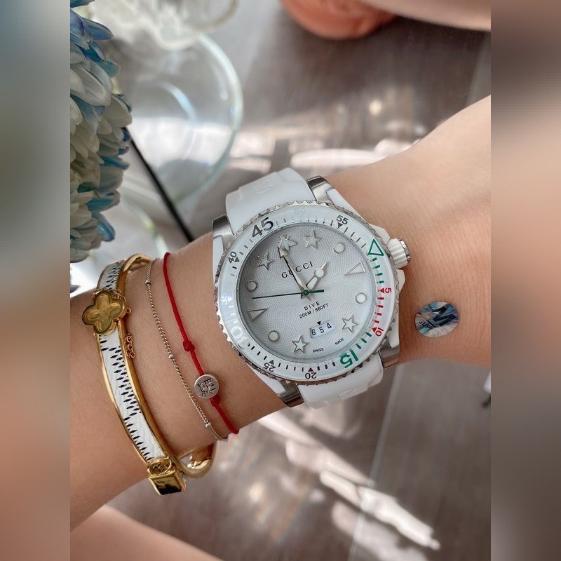 Gucci Dive 40mm Swiss Quartz Sapphire Glass Dive Replica Watch-4