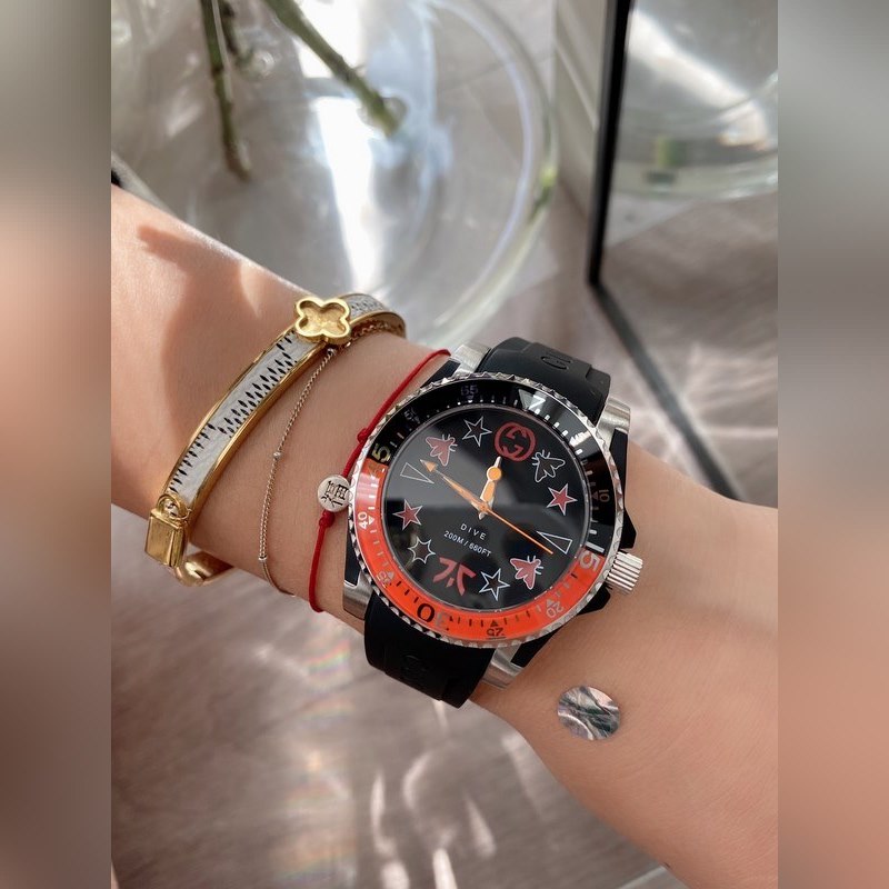 Gucci Dive Quartz Replica Watch 40mm Sapphire Glass Swiss Movement-5