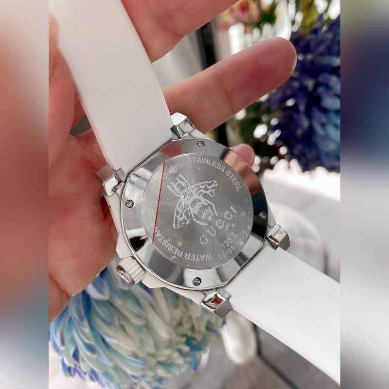 Gucci Dive 40mm Swiss Quartz Sapphire Glass Replica Watch-8