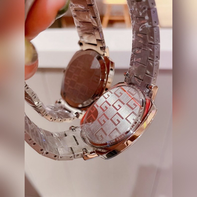 GUCCI Disney x Gucci Grip 35mm Unisex Replica Watch Premium Quality-4