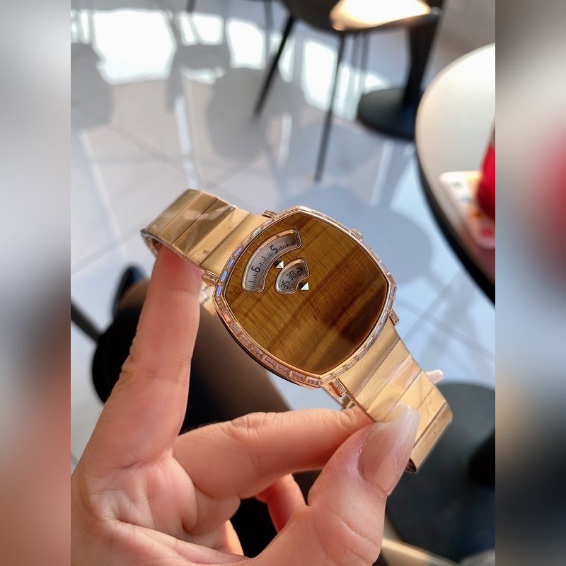 GUCCI GRIP Luxury 38mm Replica Watch-3