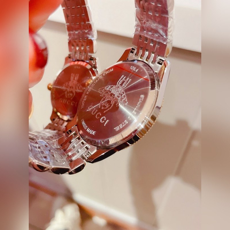 Gucci G-Timeless Slim Bee Replica Watch Elegant Design and Quality Craftsmanship-5