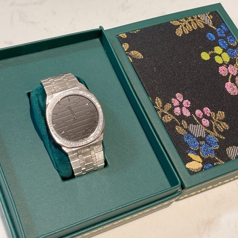 Gucci 25H Luxury Sports Replica Watch Features&Specifications-7