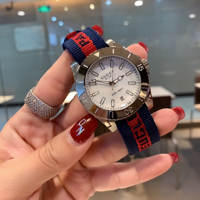 Gucci Dive Series 40mm Unisex Replica Watch with Coated Dial-4