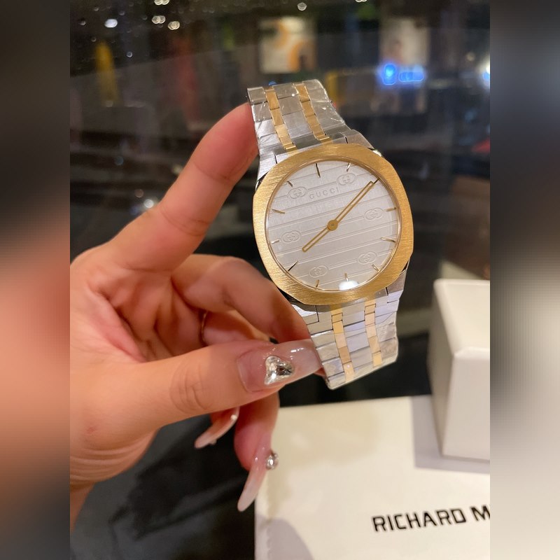 GUCCI 25H Luxury Sport Replica Watch Stylish Design and Quality Craftsmanship-5