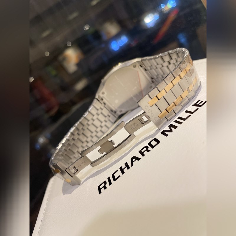 GUCCI 25H Luxury Sport Replica Watch Stylish Design and Quality Craftsmanship-6