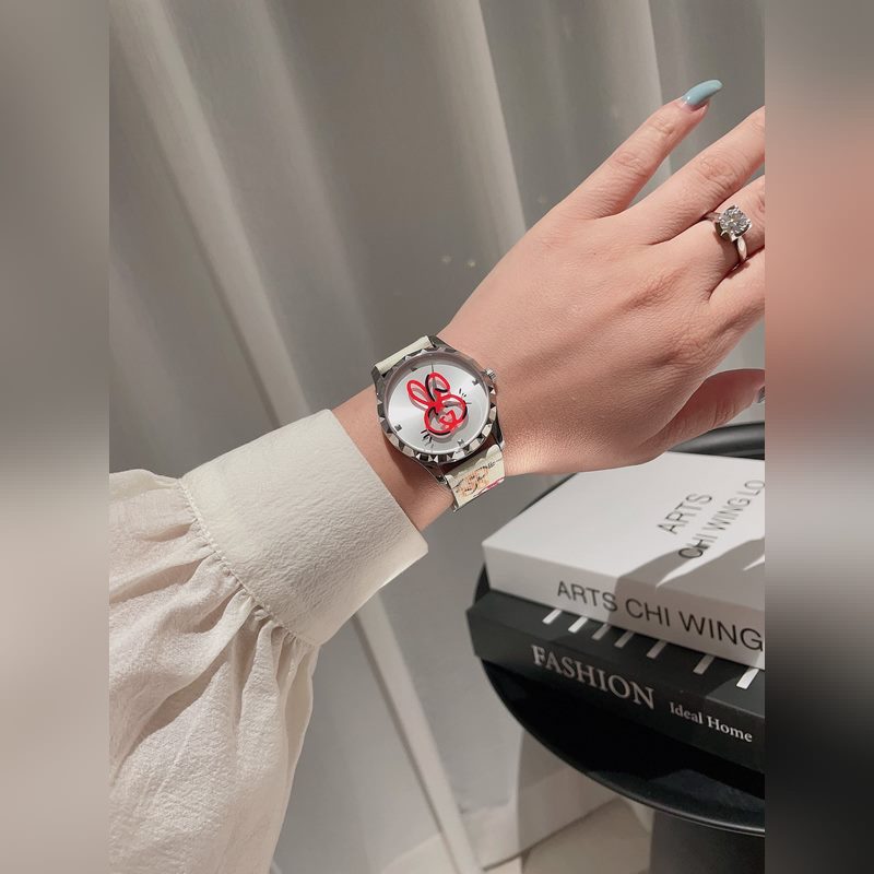 GUCCI G-Timeless Rabbit Replica Watch Quality Craftsmanship&Timeless Elegance-6