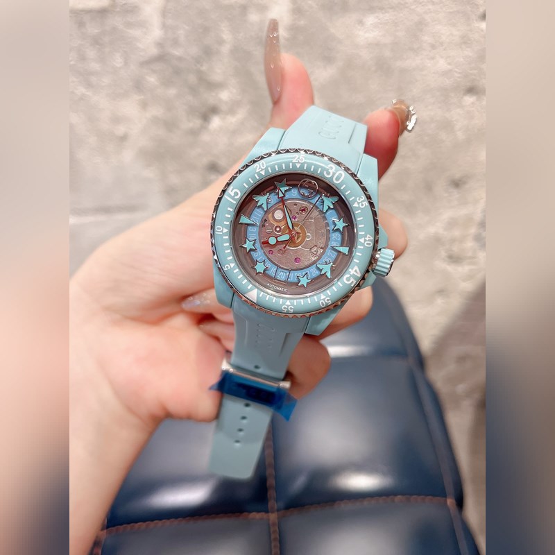 GUCCI DIVE 650 Explore Time's Mysteries with Quality Craftsmanship-7